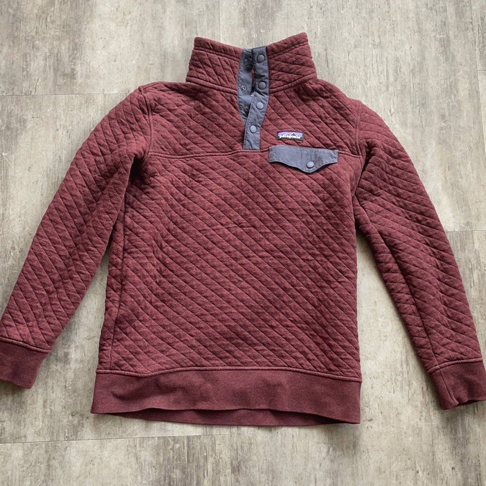 Patagonia quilted sweatshirt